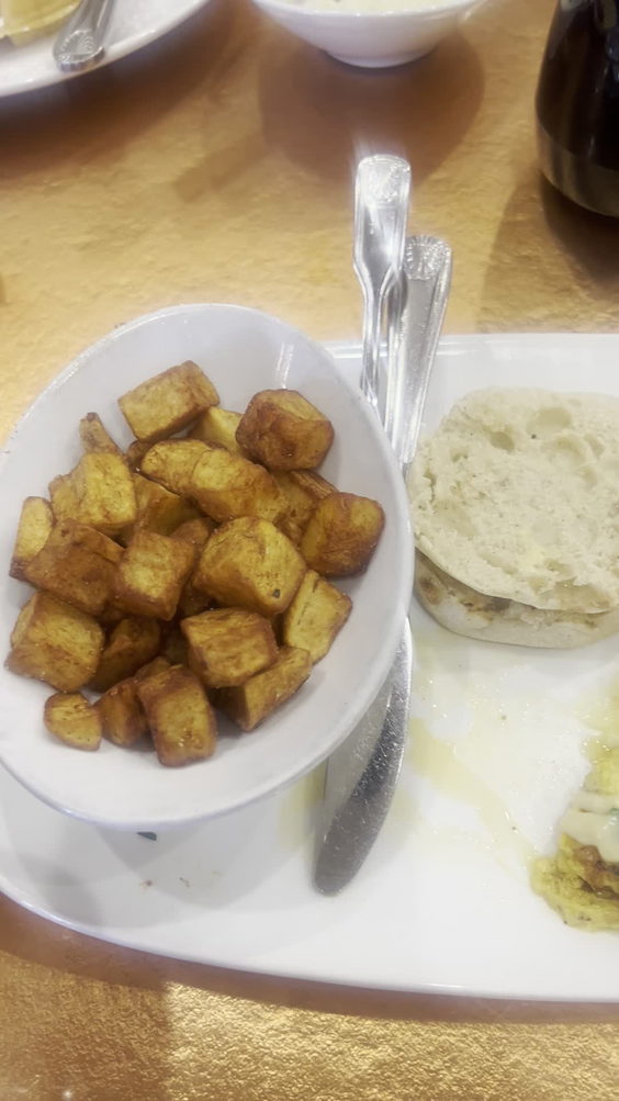 Another Broken Egg Cafe