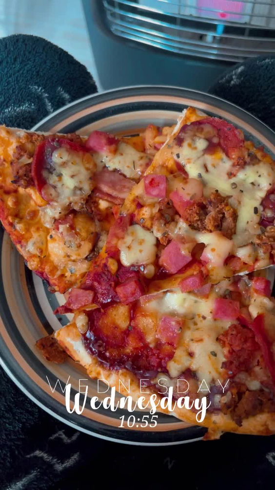 Debonairs Pizza