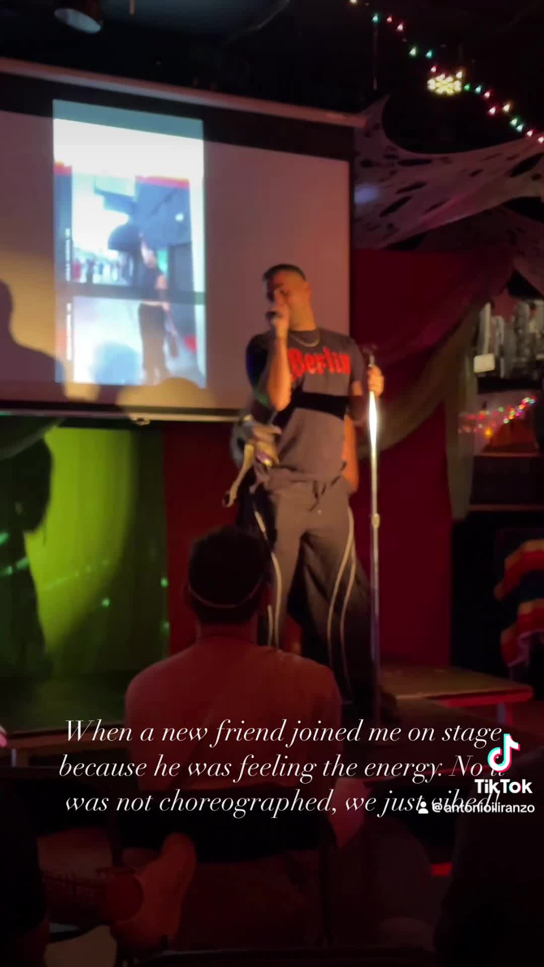 Video review of Akbar