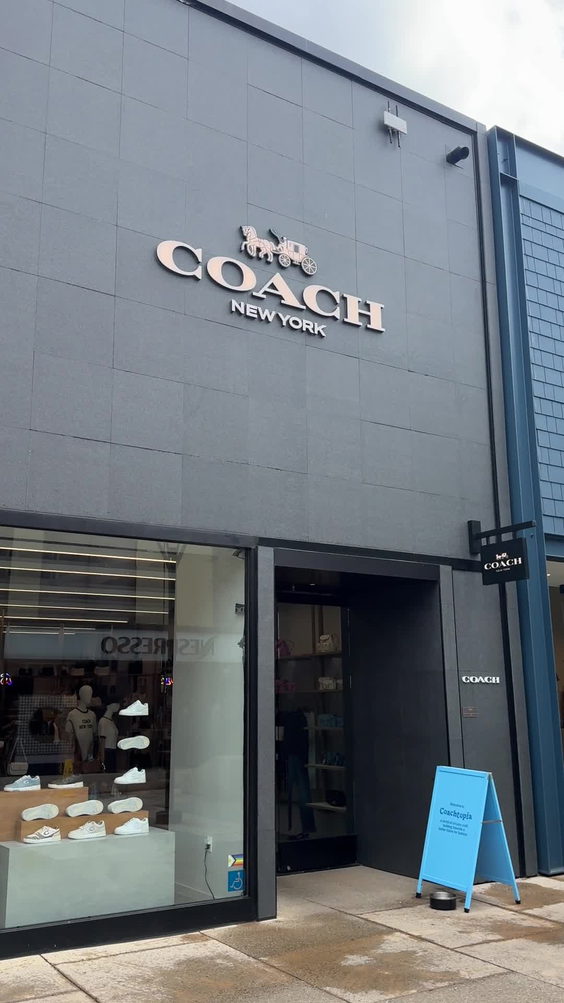 Coach