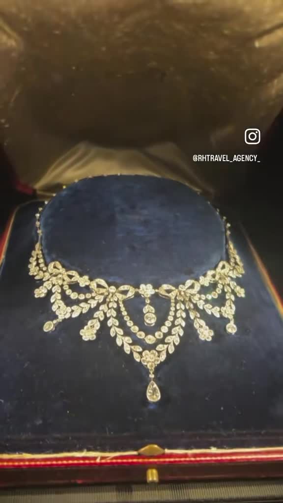 Video review of DIVA. Antwerp Home of Diamonds