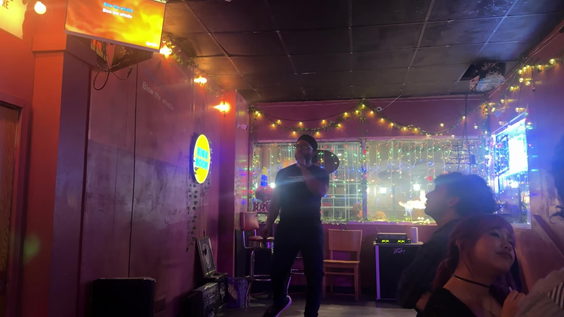 Mom’s Bar