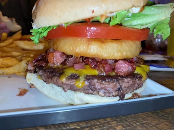 Chardon Tavern & Grill