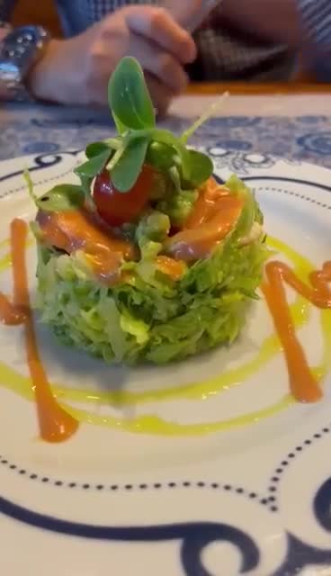 L'wzaar Seafood Market