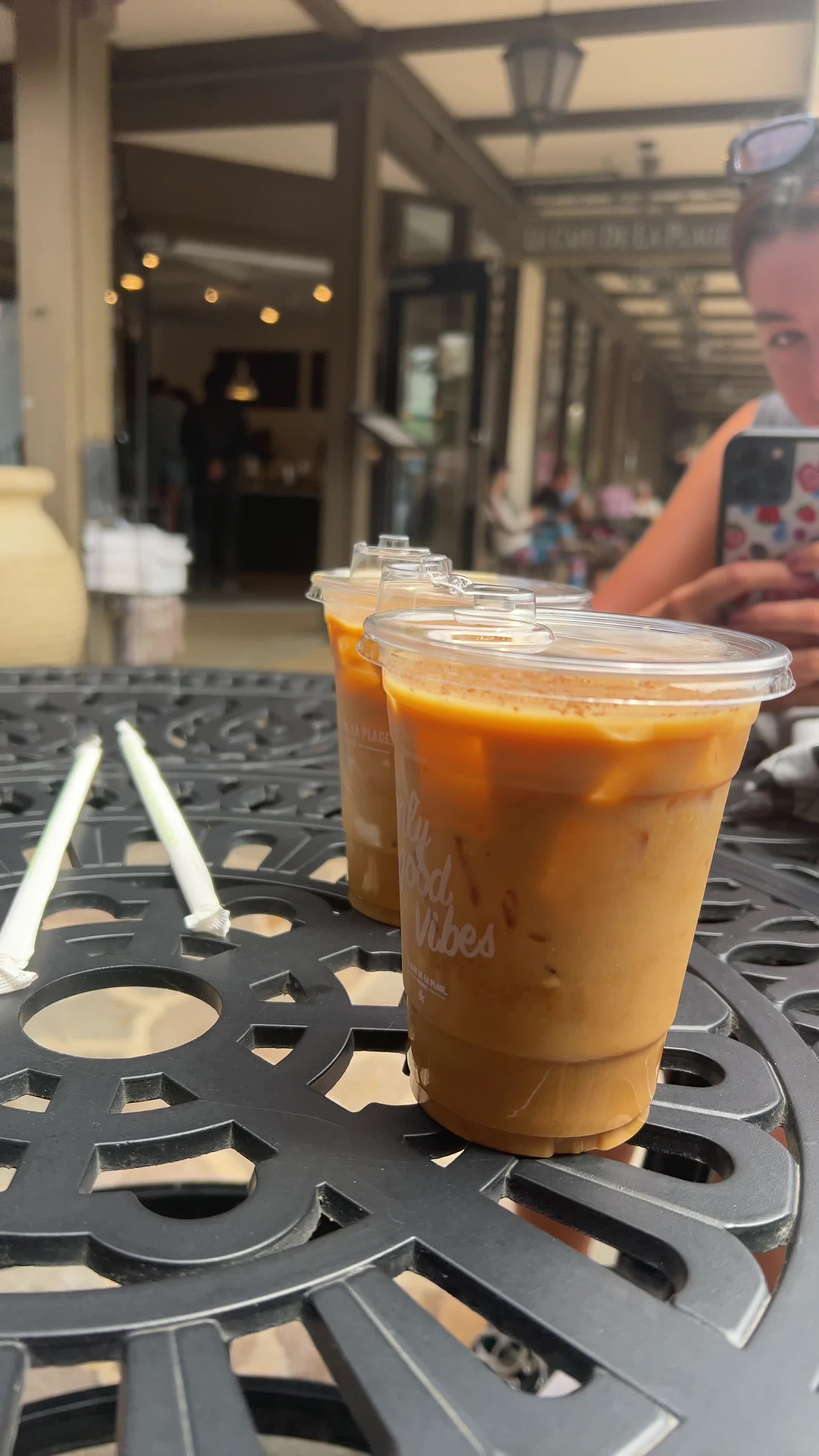 Le Cafe De La Plage