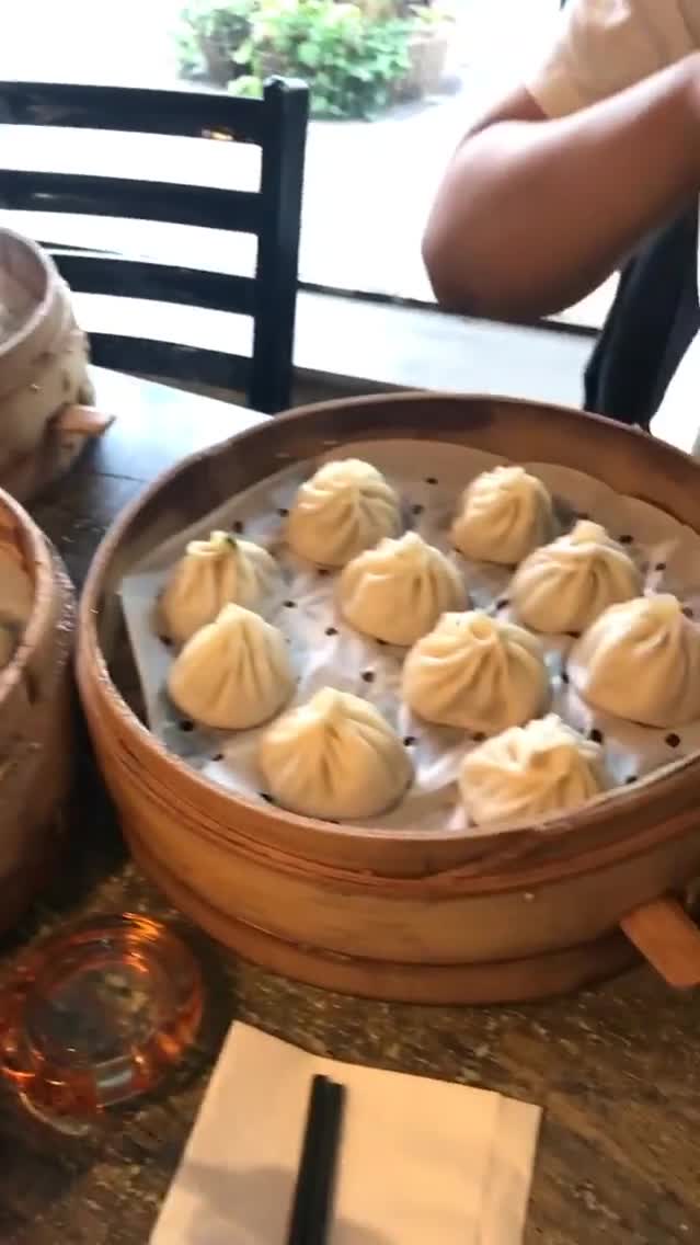 Sammi & Soupe Dumpling