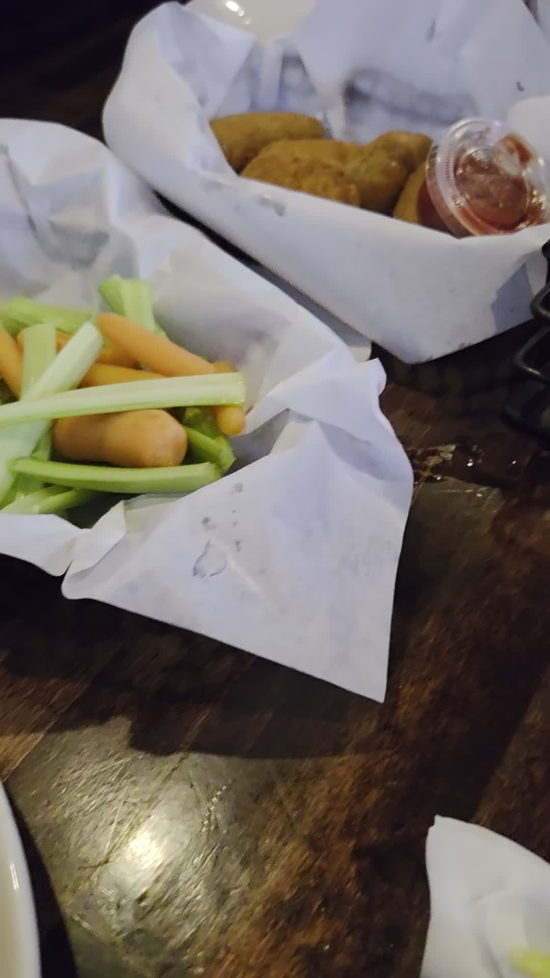Video review of Michael's Original Pizzeria & Tavern