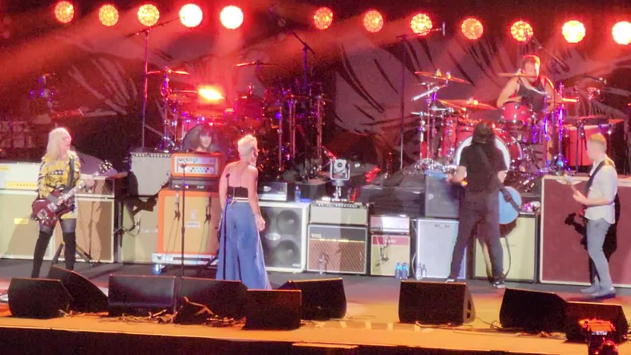 Video review of Kia Forum