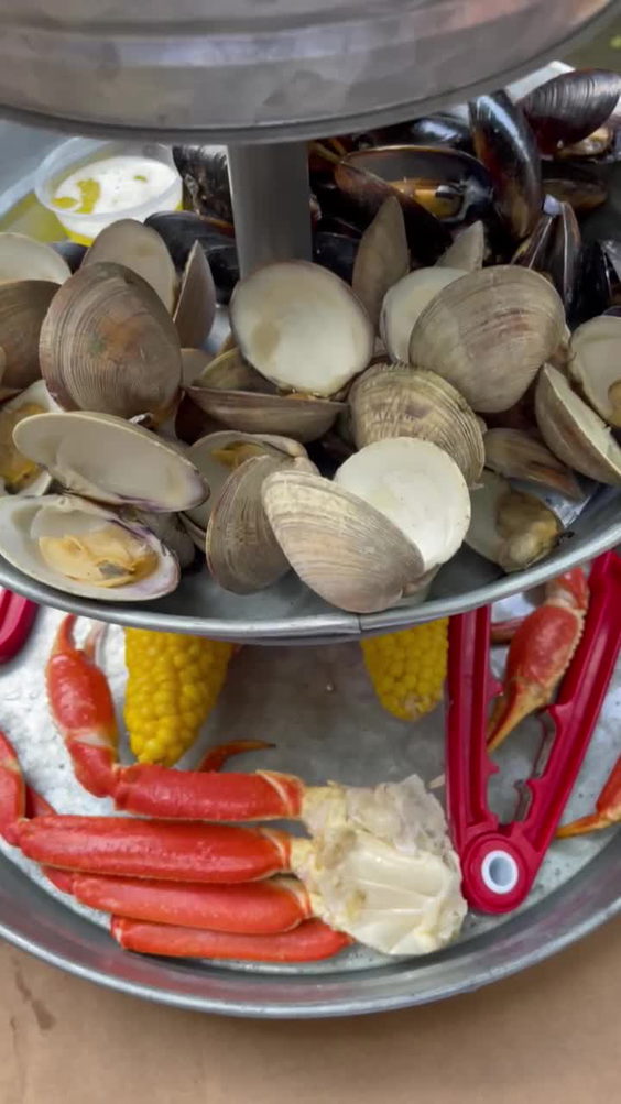 Captain Pell's Fairfax Crabhouse