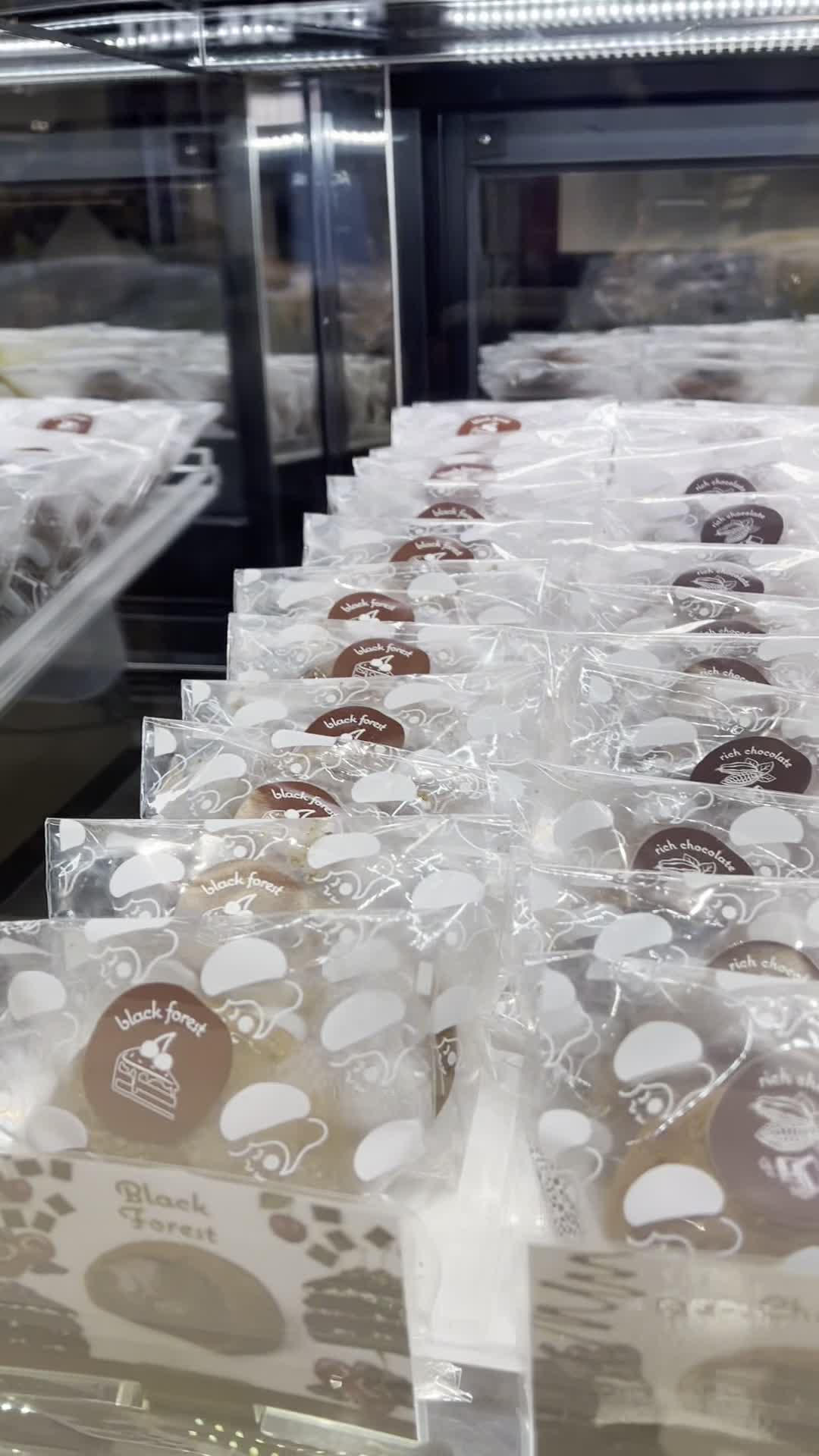 Chewy Beret Square 2