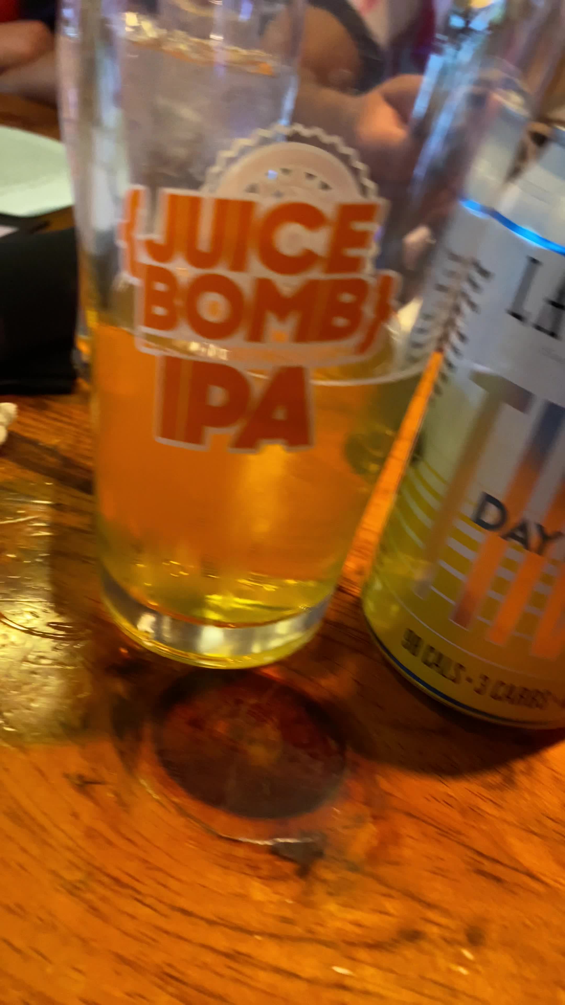 Growlers Beer Bistro