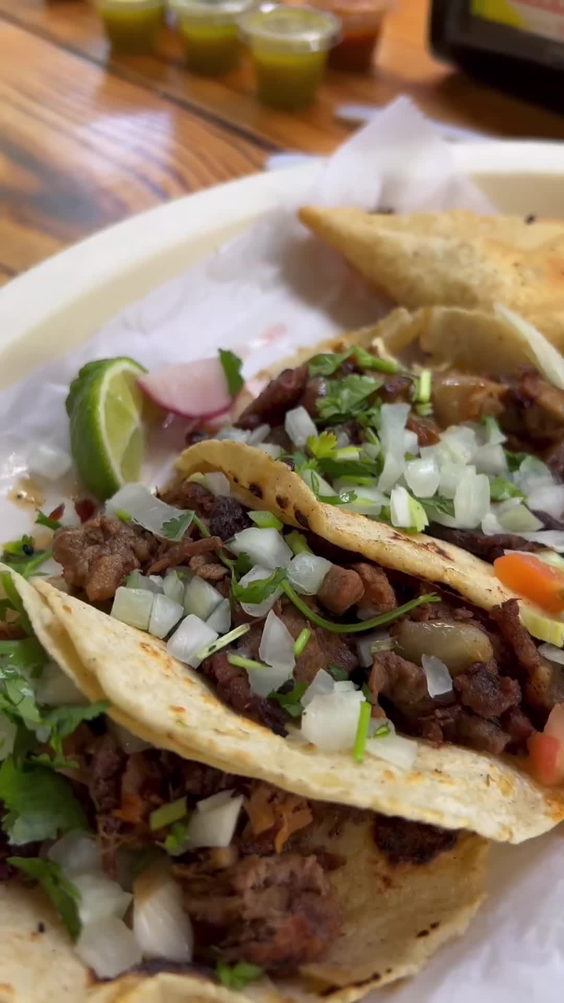 Taqueria 5 Hermanos Food Truck