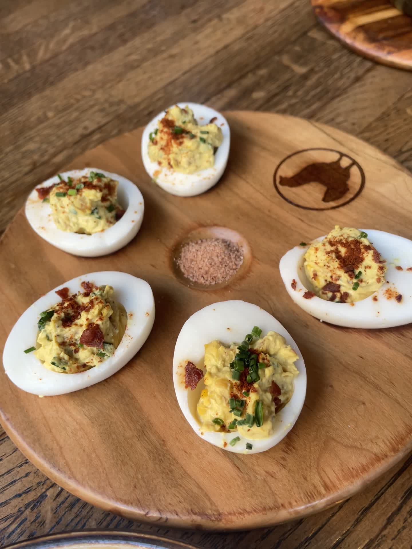 Video review of Gus's BBQ