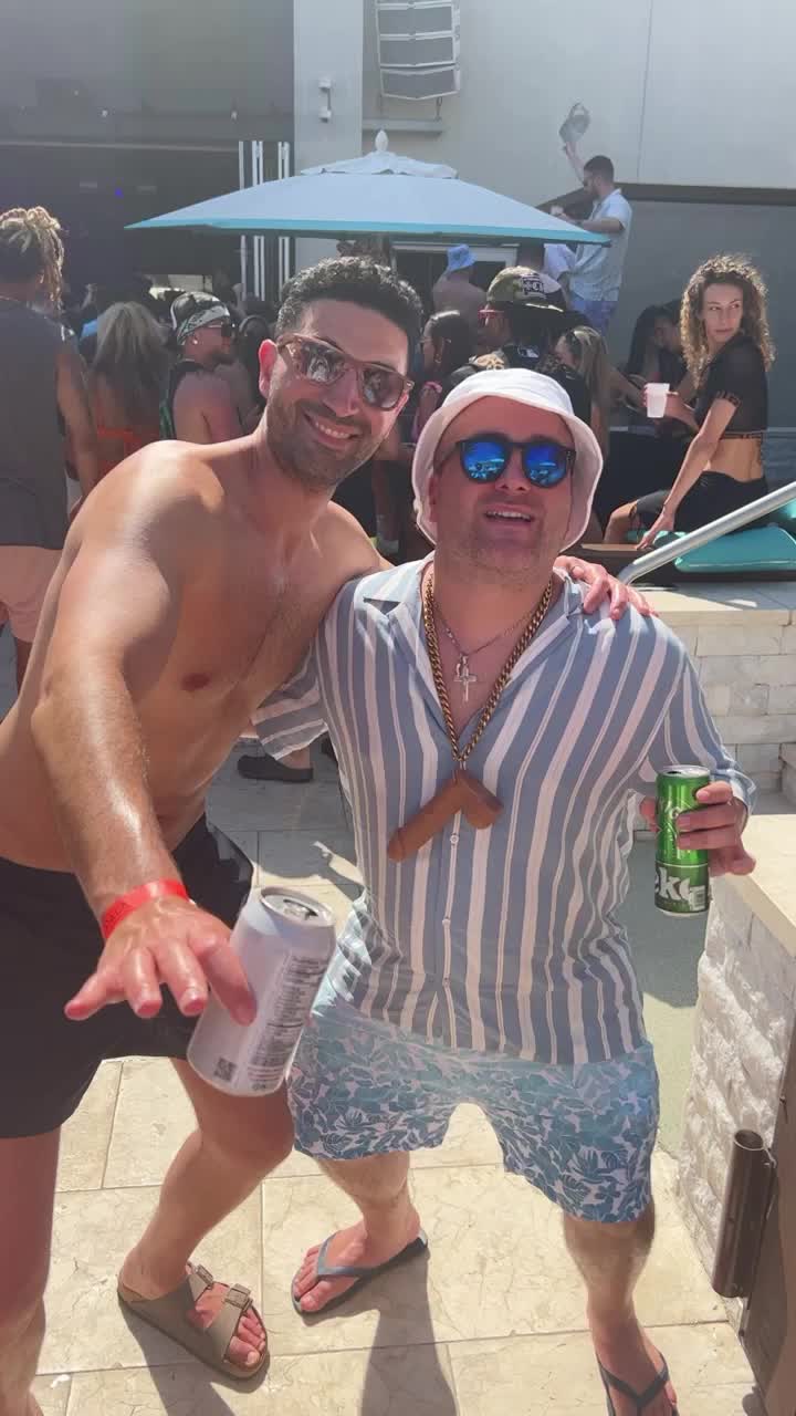 Daer Day Club