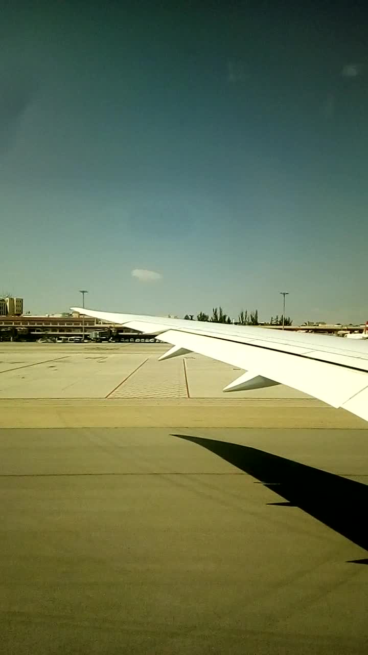 Toronto Pearson International Airport (YYZ)