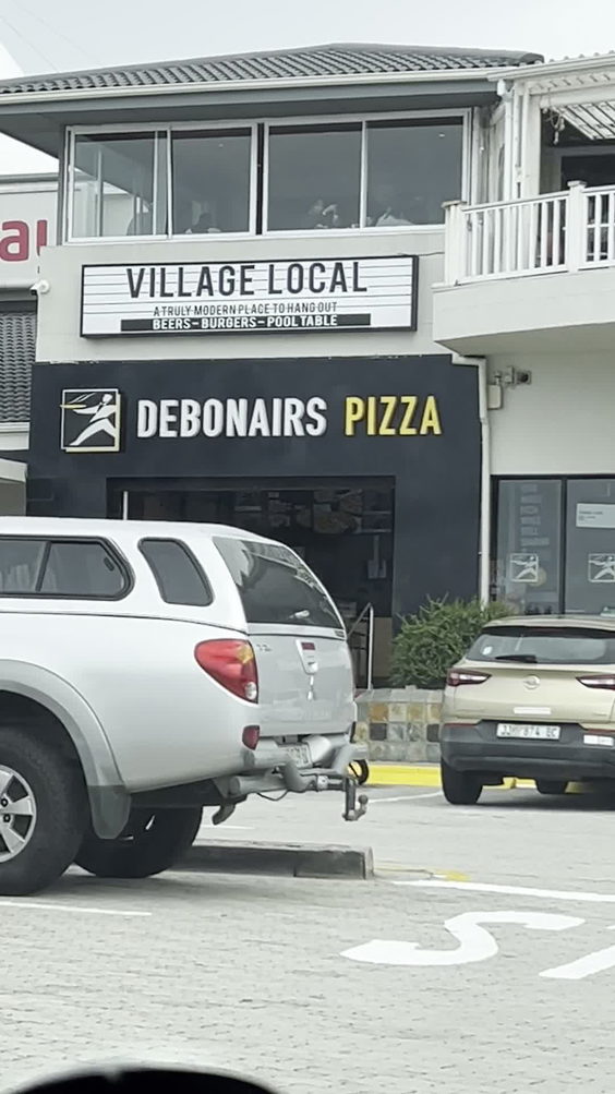 Debonairs Pizza
