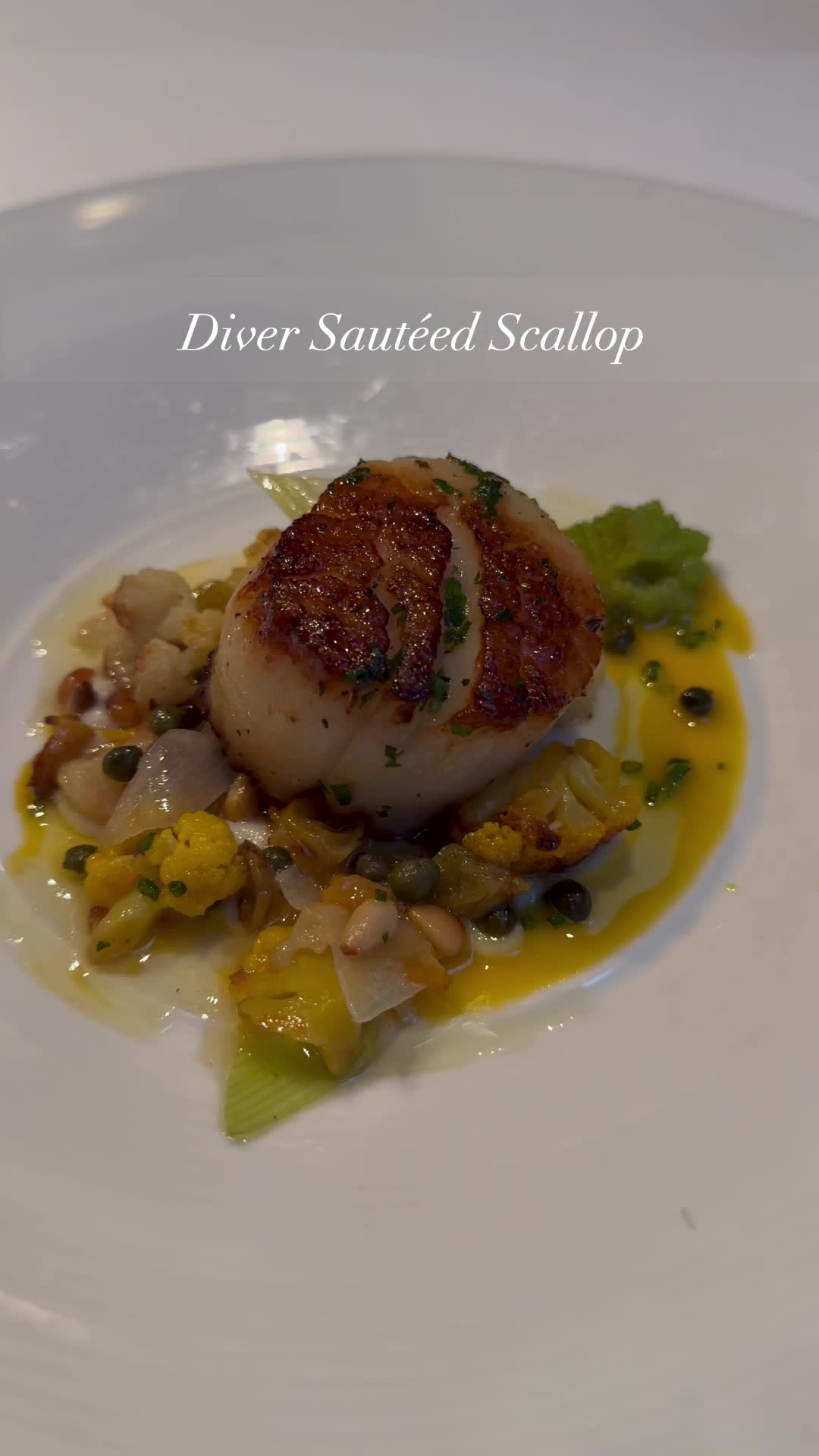 Video review of Napa Rose Lounge