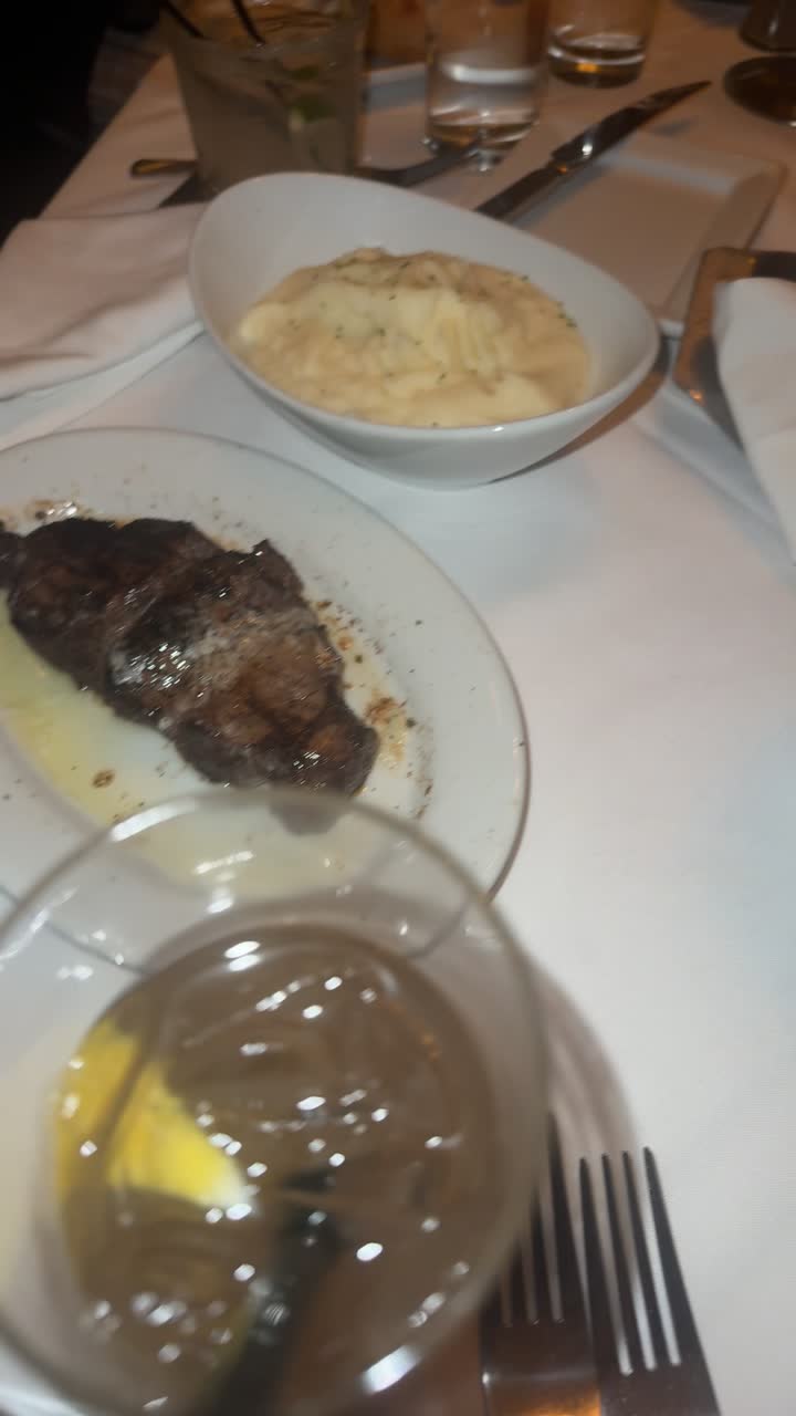 Video review of Ruth's Chris Steak House