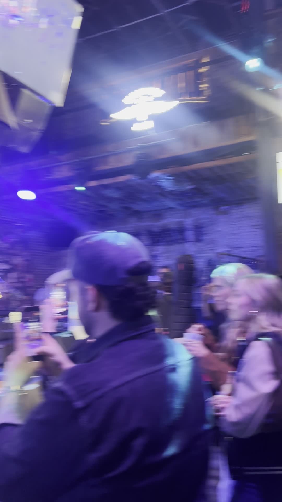 Video review of Tin Roof Broadway