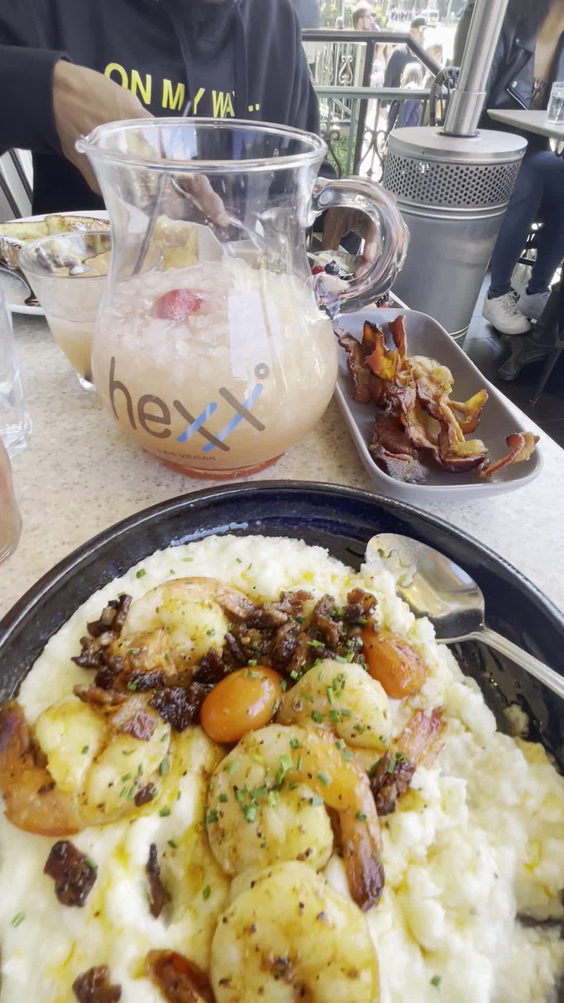 HEXX Kitchen + Bar