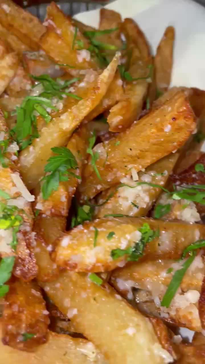 Video review of Avra Estiatorio