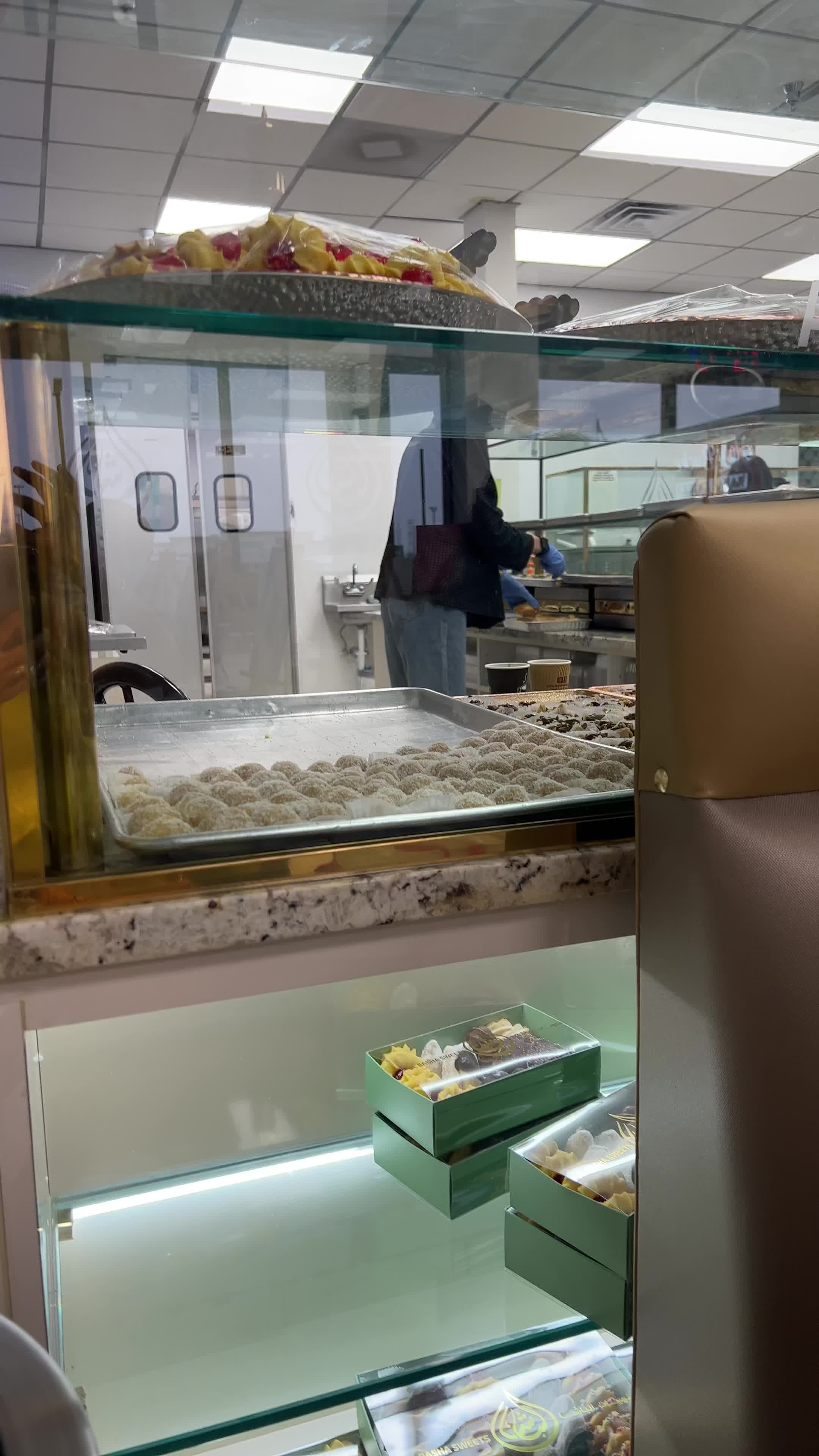 Video review of Al-Basha Sweets
