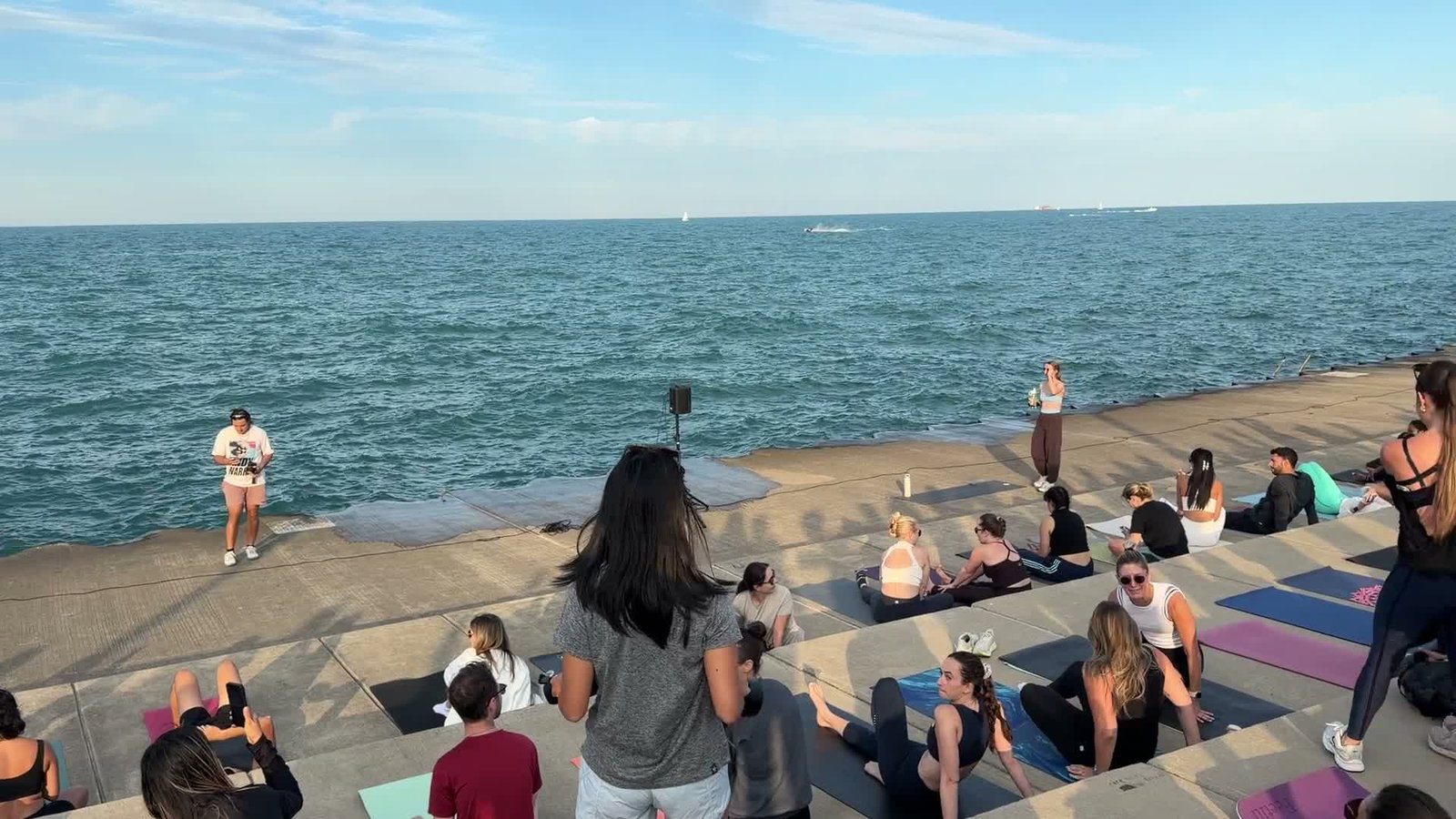 Video review of Theater On The Lake