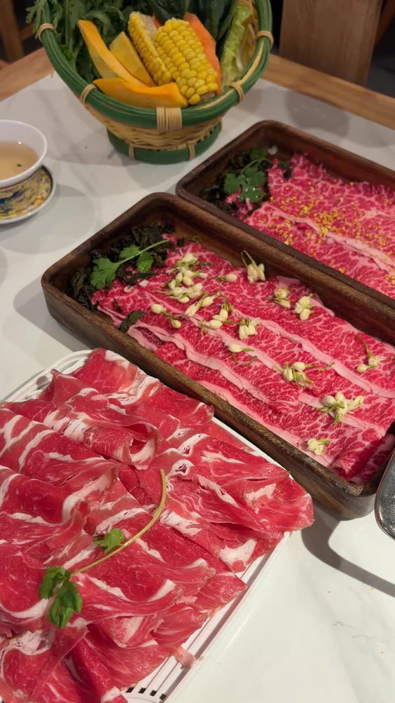 3 Kingdoms Hot Pot