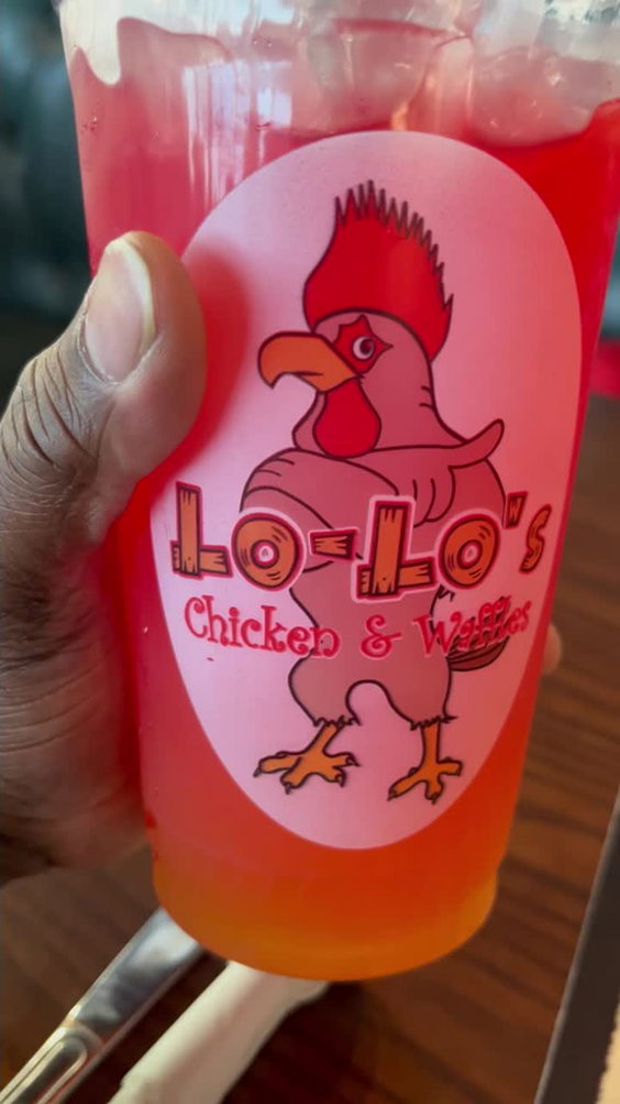 Lo-Lo's Chicken u0026 Waffles