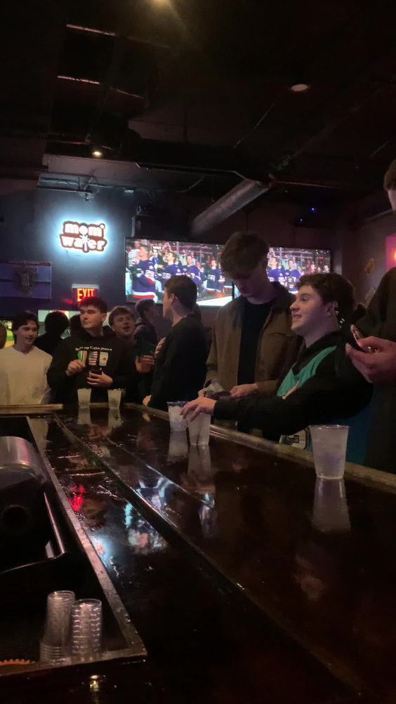 Corner Grill & Drinkery