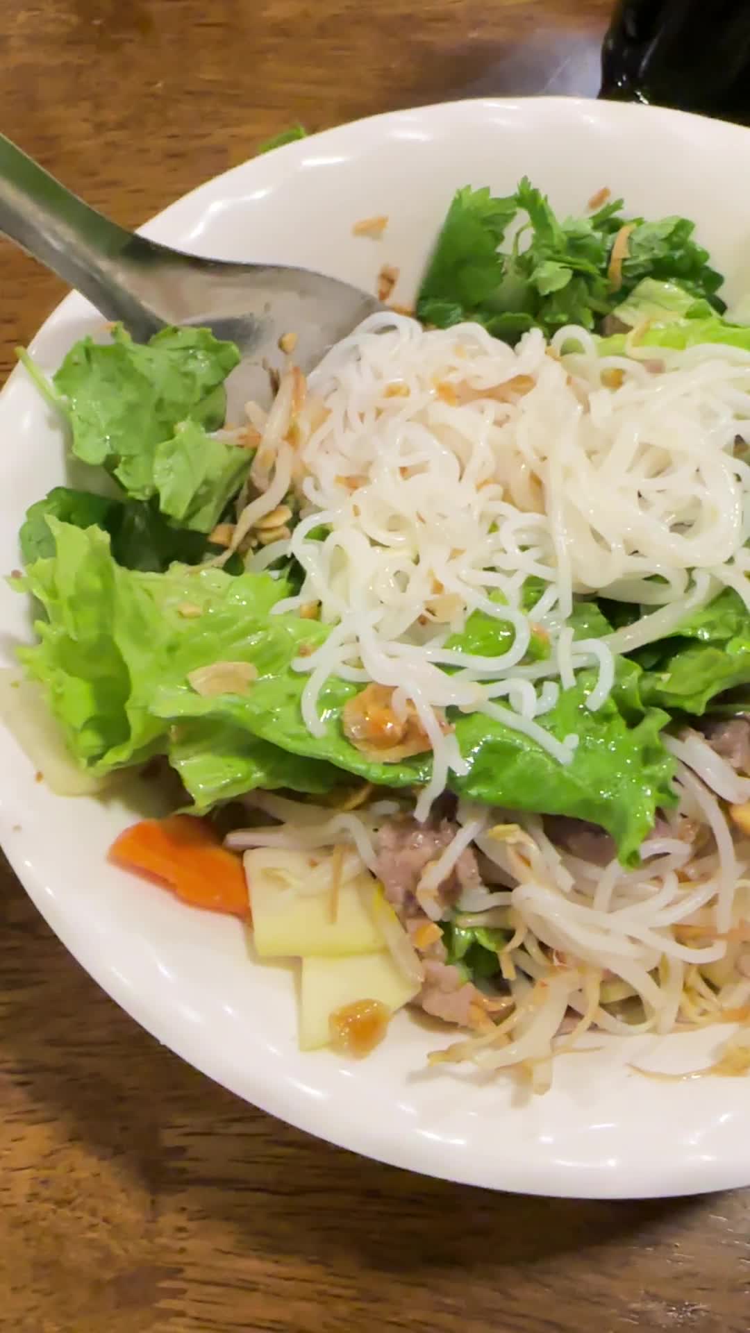 Video review of Bún Bò Nam Bộ Hàng Điếu
