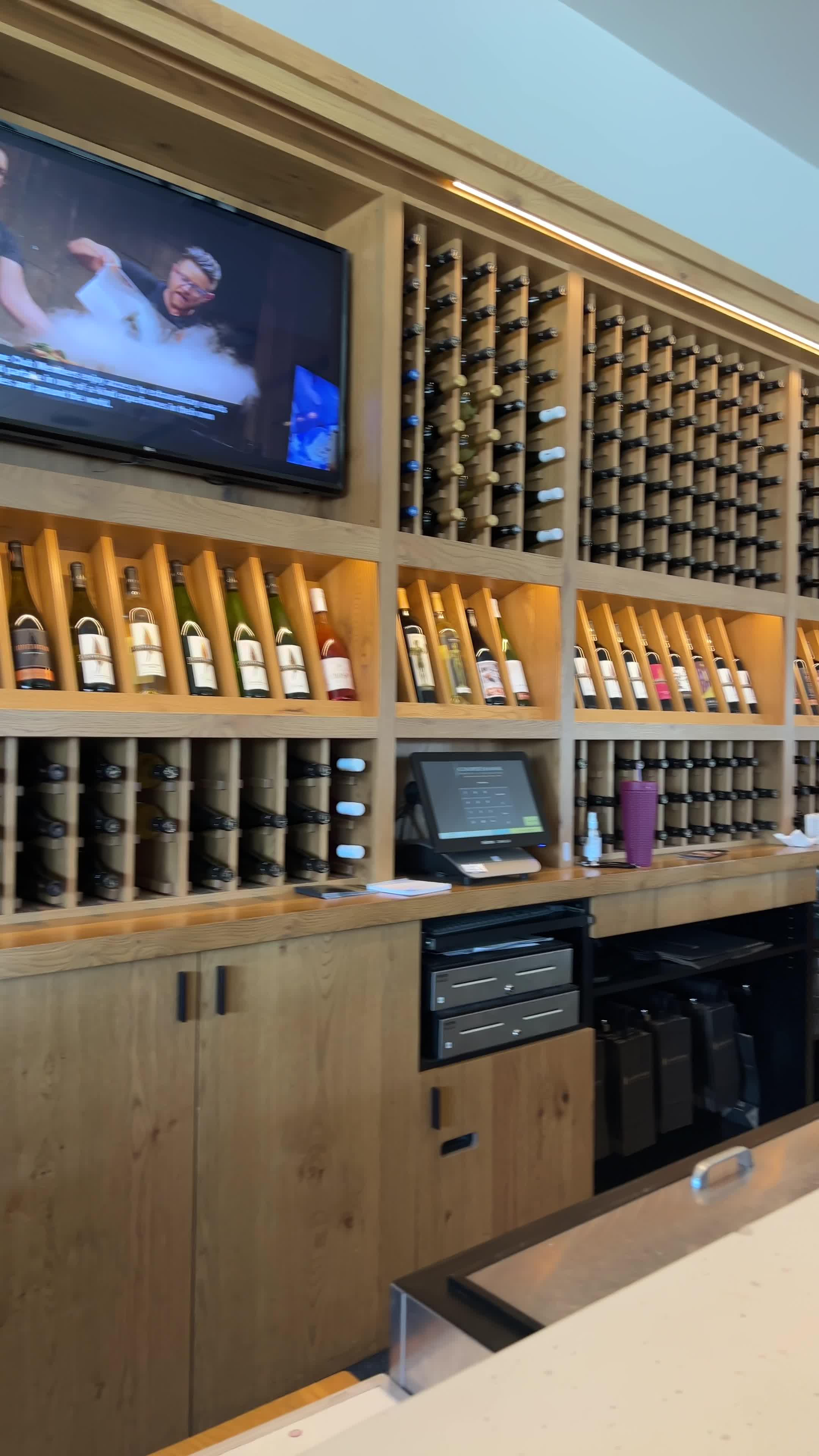 Cooper's Hawk Winery & Restaurant