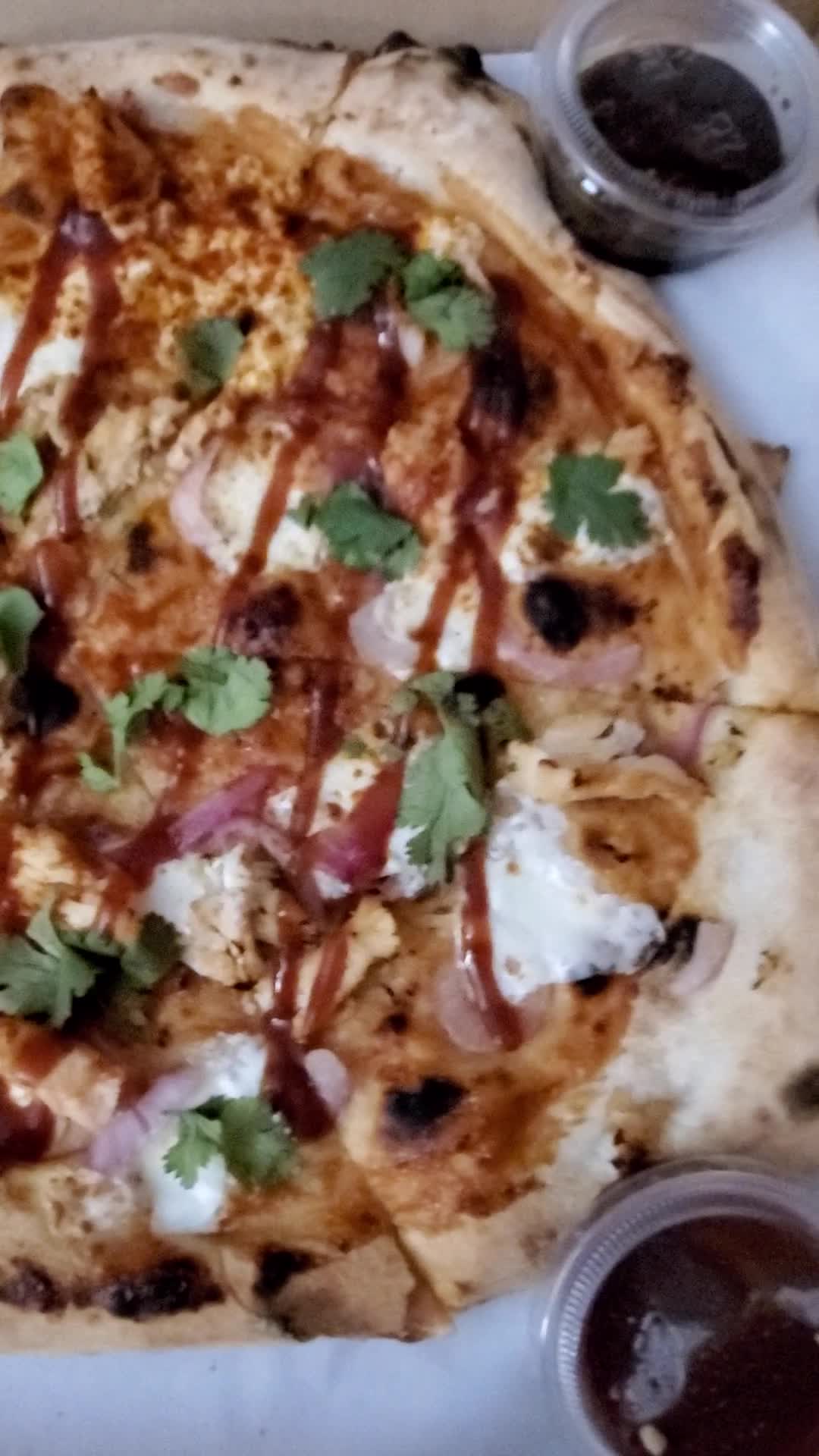 Video review of MidiCi The Neapolitan Pizza Company