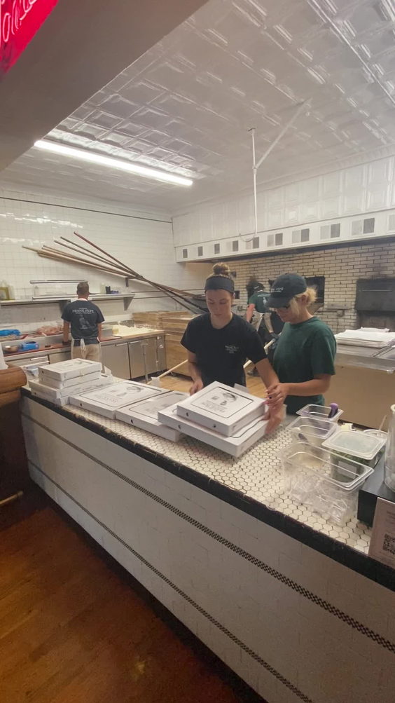 Frank Pepe Pizzeria Napoletana