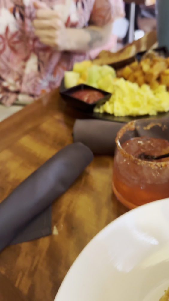 CRAVE American Kitchen & Sushi Bar