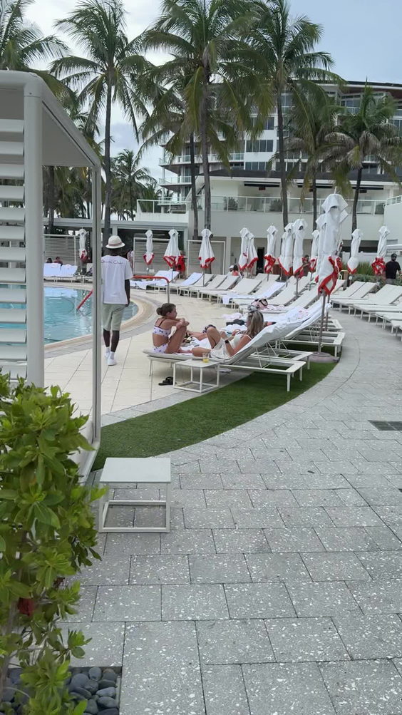 Beach club