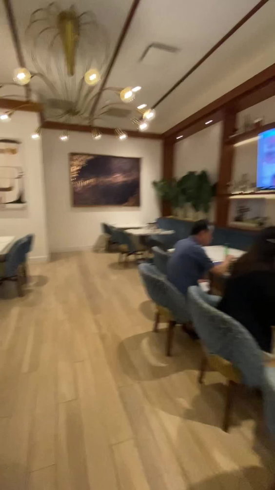 Serrano vista cafe