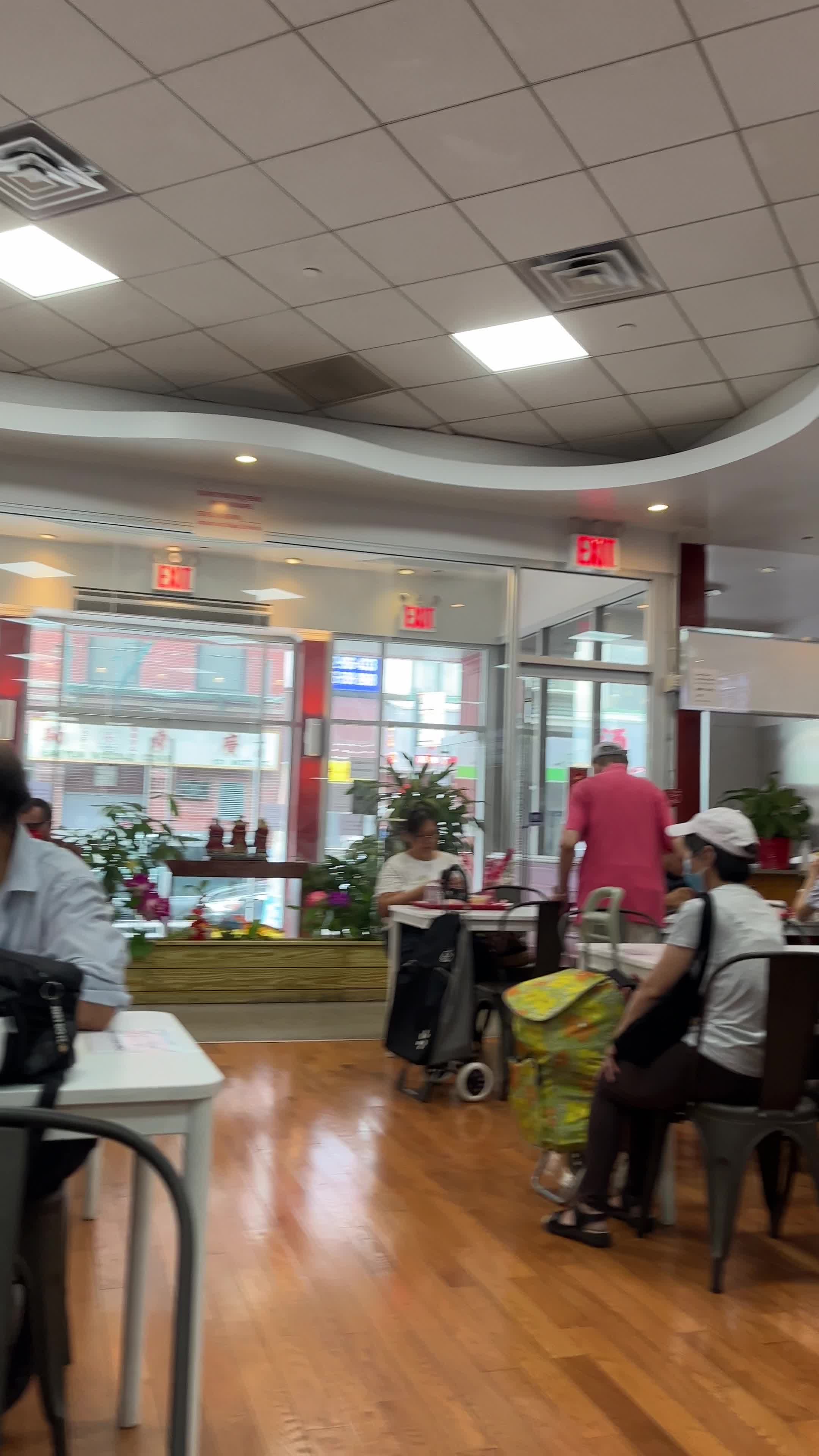 Video review of Mott Street Eatery