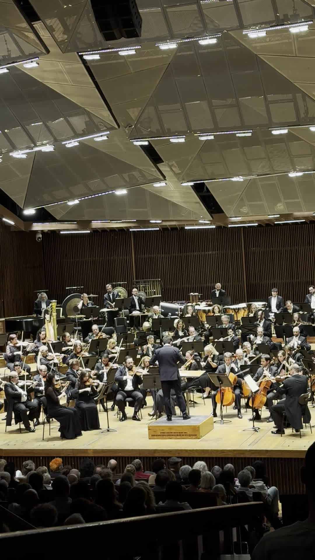 Heichal Hatarbut (היכל התרבות)