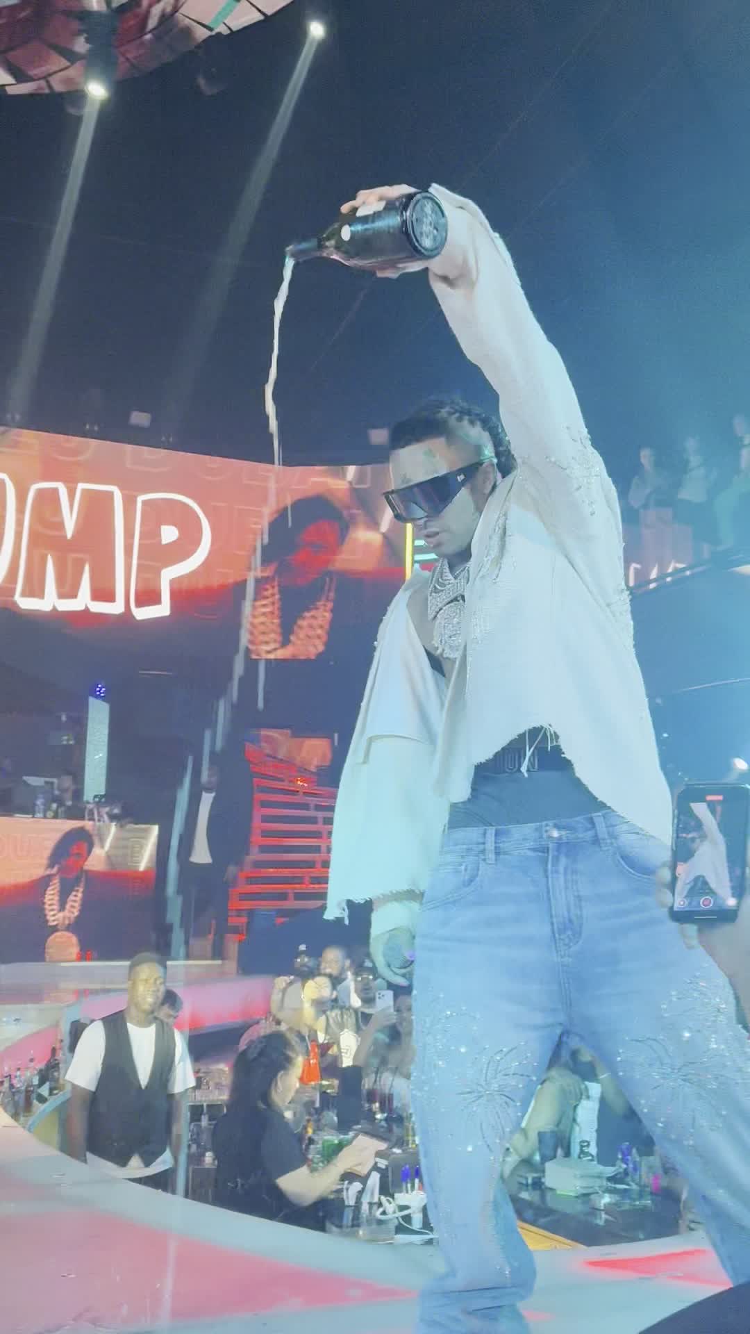 Video review of Skylounge BLU Dubai