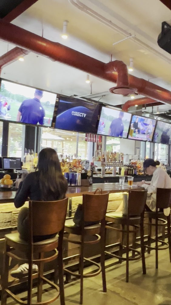 Walter's Sports Bar