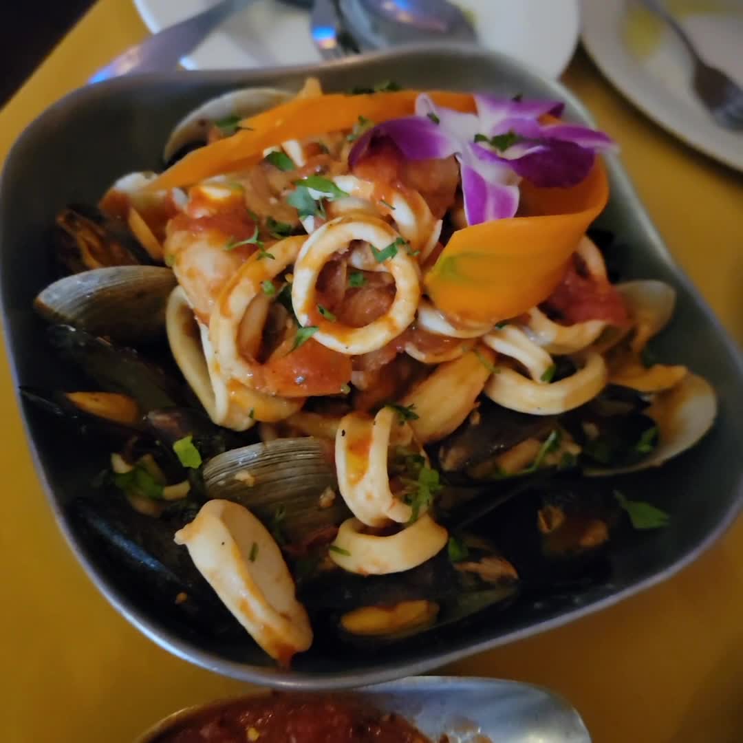 La Famiglia Ristorante & Pizzeria