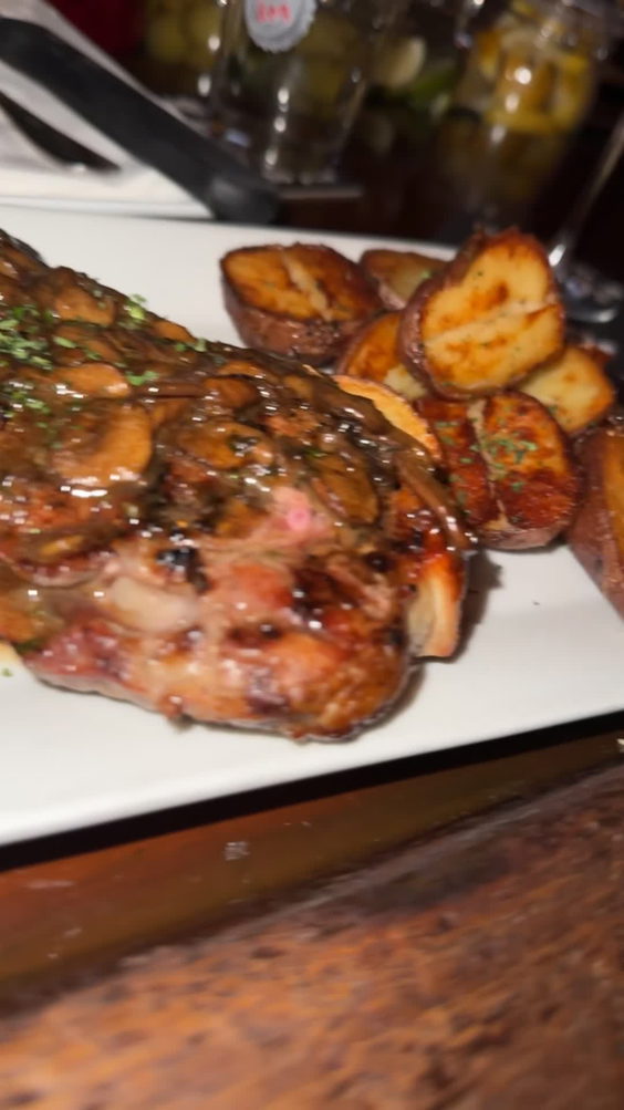 Good Dog Bar & Restaurant