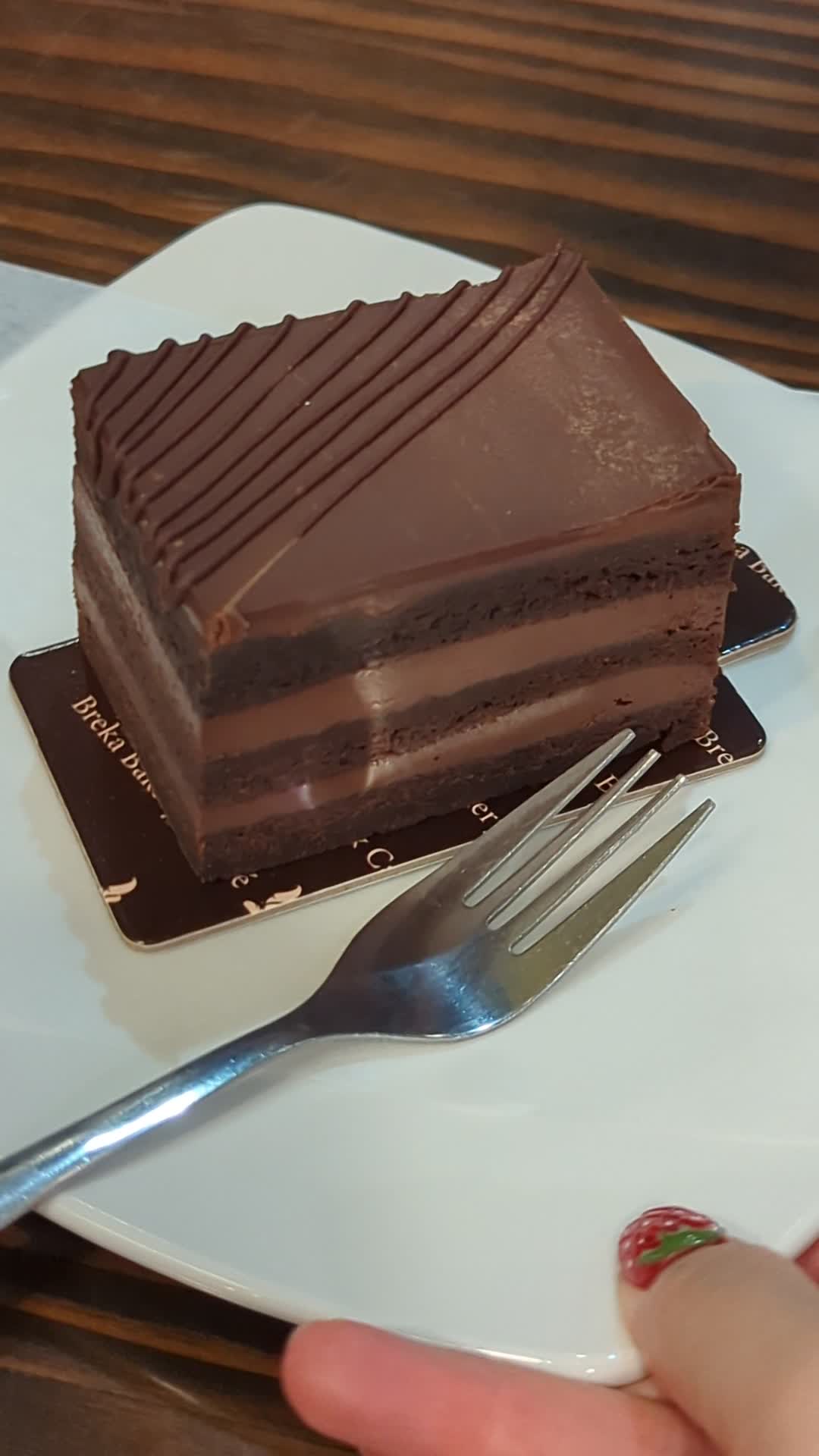 Video review of Thierry Chocolaterie Patisserie