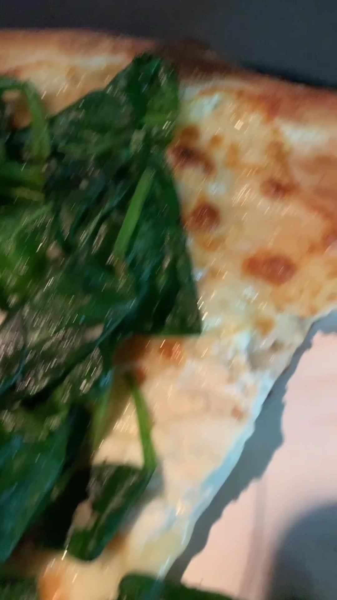 Video review of Joe's Pizza