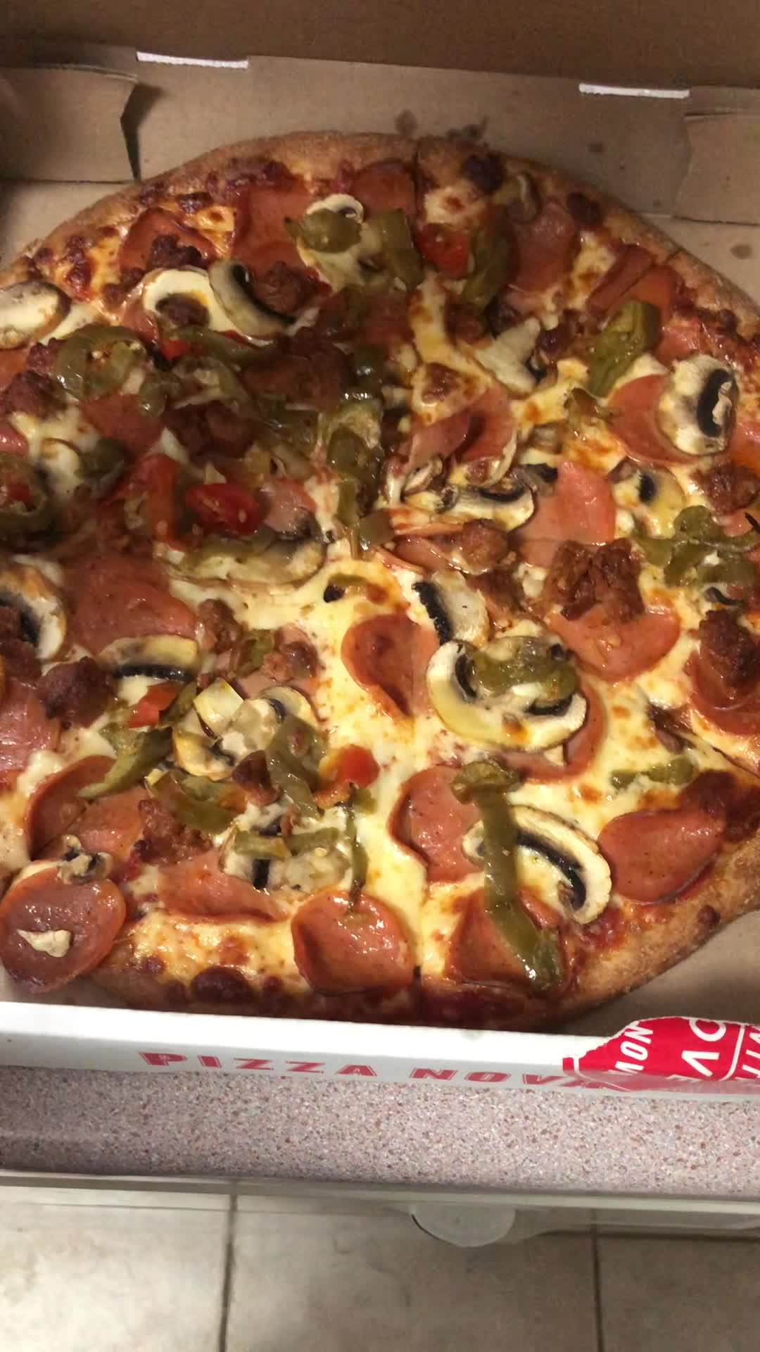 Pizza Nova
