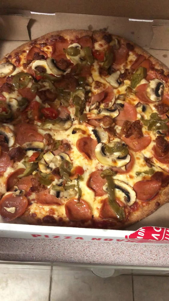 Pizza Nova