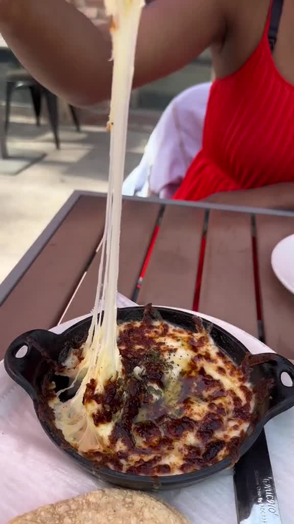 Video review of La Vaca Margarita Bar