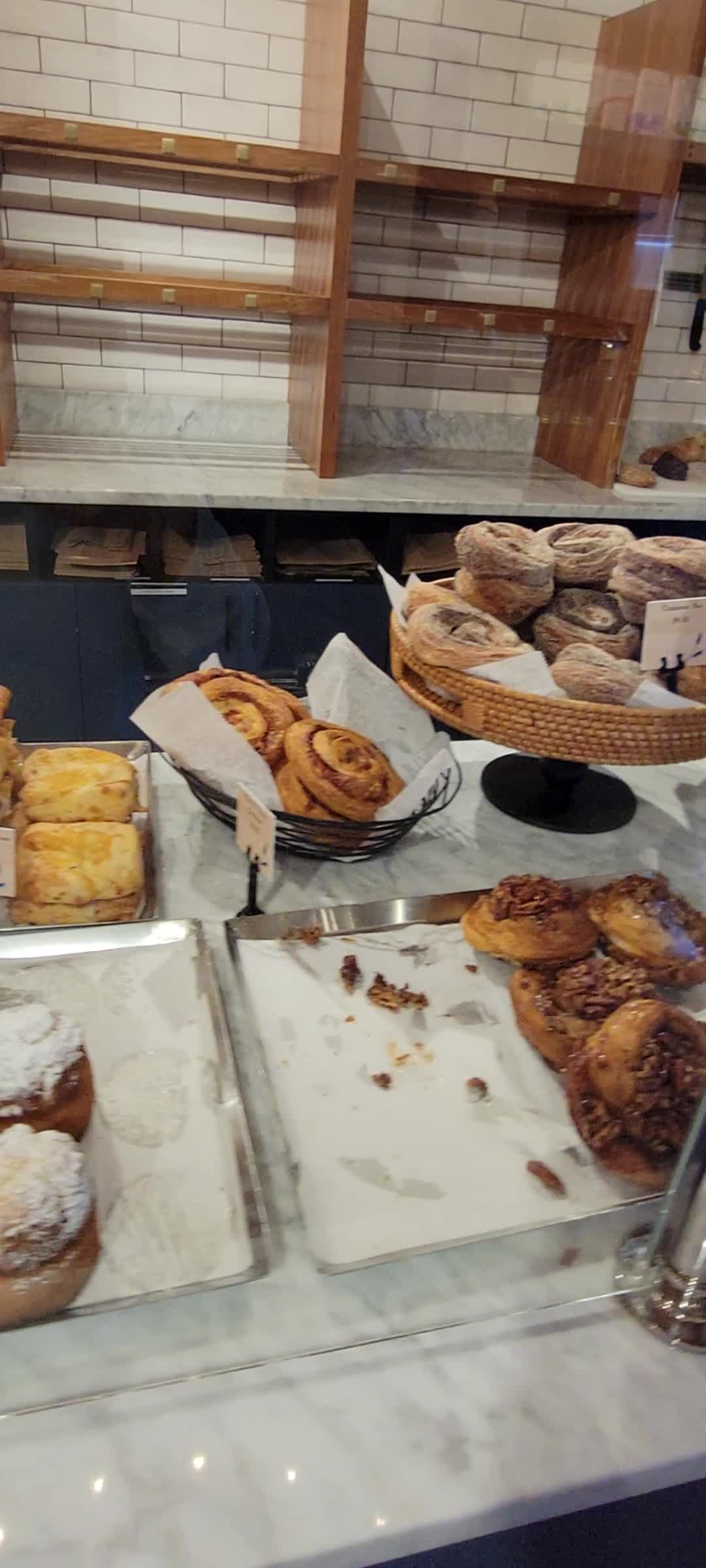 Video review of Seven Stars Bakery