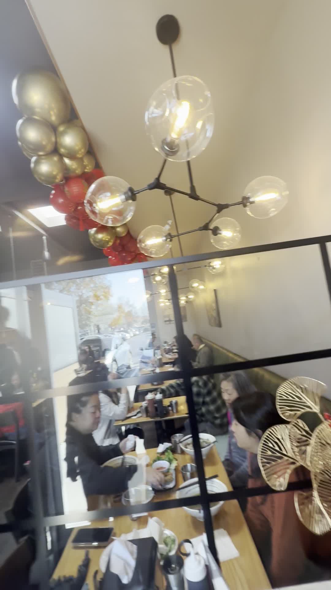 Video review of Round Table Pizza